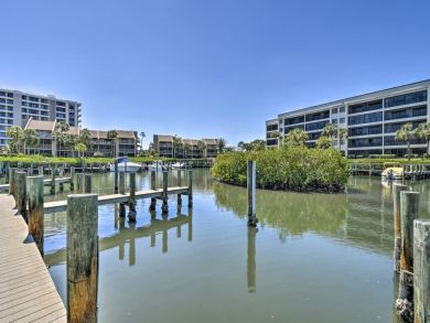 Siesta Key Vacation Condo Bay to Beach Community