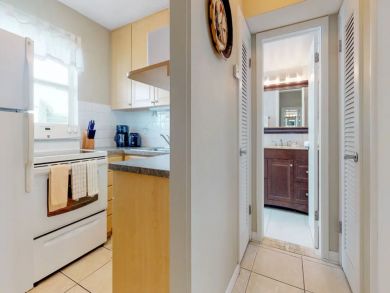 Pompano Beach One Bedroom Rental Condo Sleeps Four Guests
