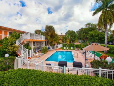 Pompano Beach One Bedroom Rental Condo Sleeps Four Guests