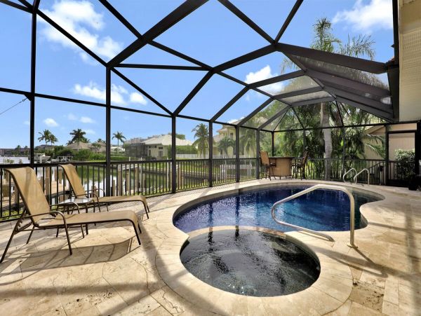 Marco Island Vacation Home Short Walk to Tigertail Beach