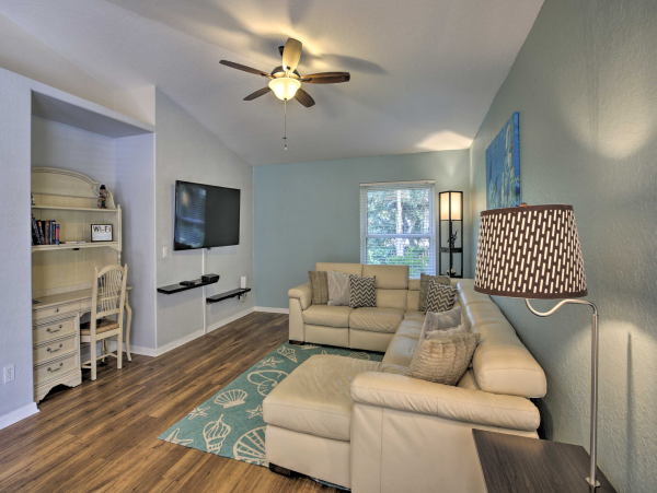 Fort Myers Vacation Home Sleeps Eight Guests