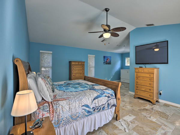 Fort Myers Vacation Home Sleeps Eight Guests