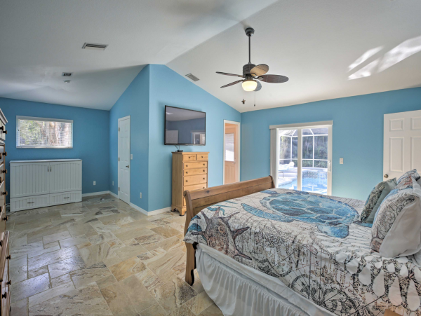 Fort Myers Vacation Home Sleeps Eight Guests
