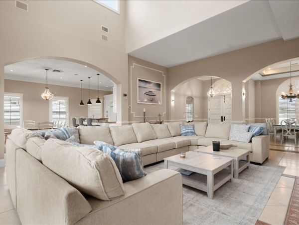 Luxury Waterfront Home Near Vanderbilt Beach - Your Perfect Vacation Retreat
