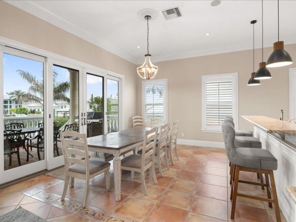 Luxury Waterfront Home Near Vanderbilt Beach - Your Perfect Vacation Retreat