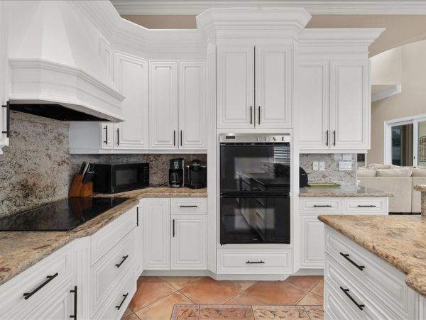 Luxury Waterfront Home Near Vanderbilt Beach - Your Perfect Vacation Retreat