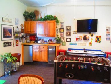 Four Bedroom Family Home with Caged Pool in Naples Sleeps 12