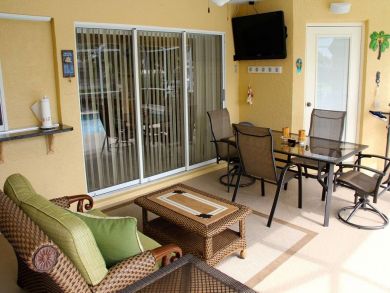 Cape Coral Vacation Home Sleeps Twelve Guests
