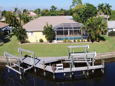 Cape Coral Vacation Home Sleeps Twelve Guests