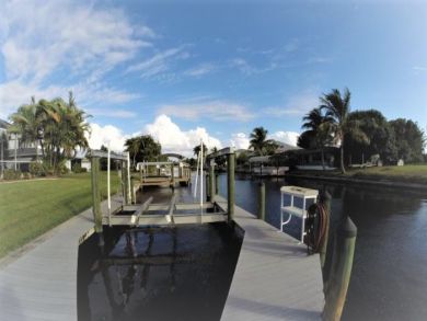 Cape Coral Vacation Home Sleeps Twelve Guests