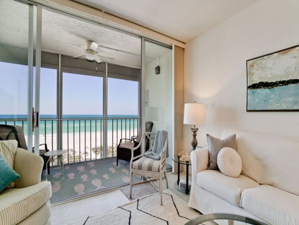Holmes Beach 2 Bedroom Beach Condo Stunning Views of the Gulf
