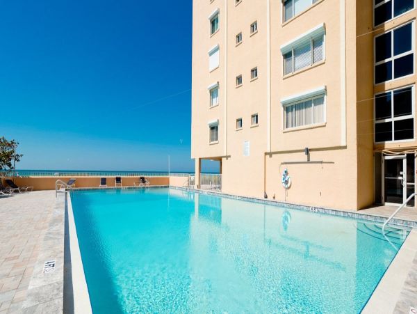Holmes Beach 2 Bedroom Beach Condo Stunning Views of the Gulf
