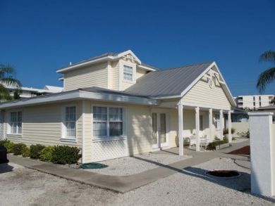 Siesta Key Vacation Condo Sleeps Six Guests