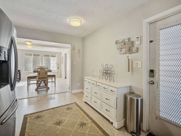 Sarasota Luxury Vacation Rental Home Three Bedrooms