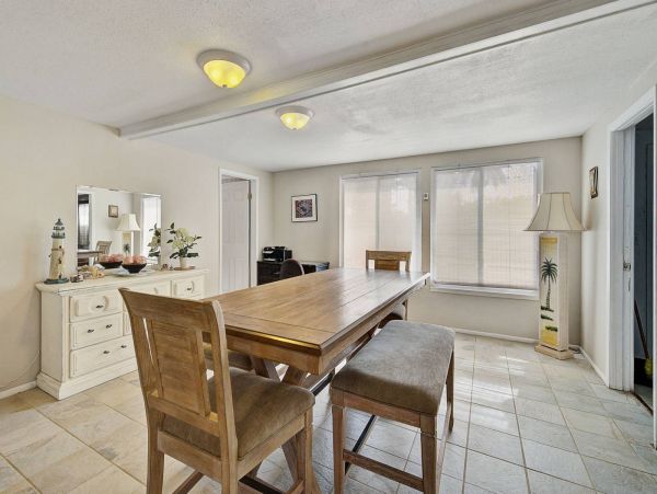 Sarasota Luxury Vacation Rental Home Three Bedrooms