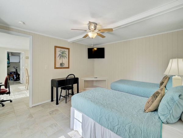 Sarasota Luxury Vacation Rental Home Three Bedrooms