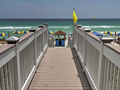 Panama City Vacation Condo Sleeps Ten Guests