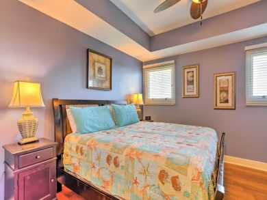 Panama City Vacation Condo Sleeps Ten Guests