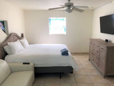 Siesta Key Vacation Studio Sleeps Four Guests
