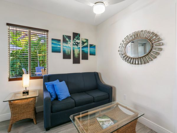 Siesta Key Vacation Condo One Bedroom Walk To Beach Sleeps 4