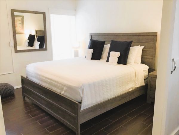 Siesta Key Vacation Condo One Bedroom Walk to Beach
