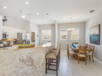 Four Bedroom Naples Home Short Drive to Downtown