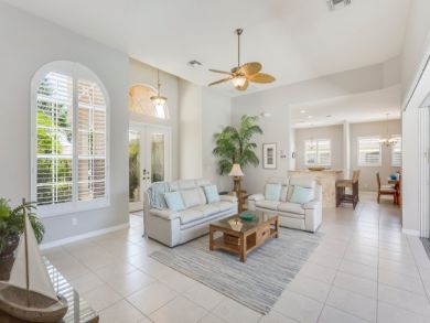 Four Bedroom Naples Home Short Drive to Downtown