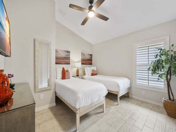Naples Florida Vacation Rental | Luxury Waterfront Pool Villa with Lake View