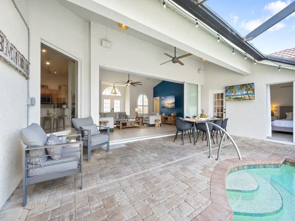 Naples Florida Vacation Rental | Luxury Waterfront Pool Villa with Lake View