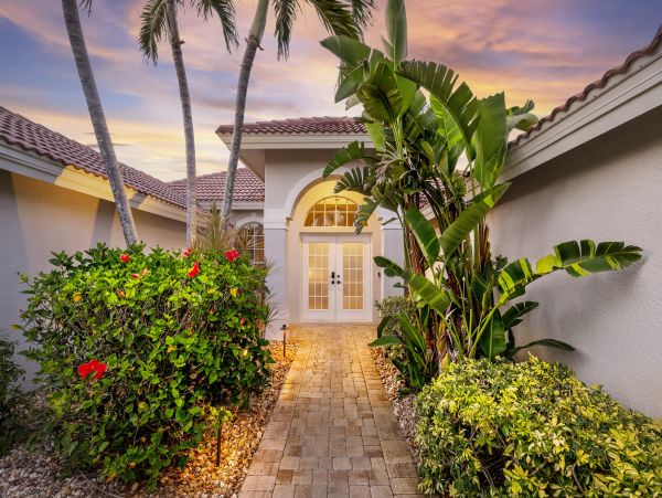 Naples Florida Vacation Rental | Luxury Waterfront Pool Villa with Lake View