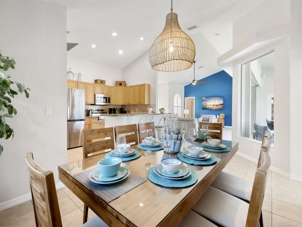 Naples Florida Vacation Rental | Luxury Waterfront Pool Villa with Lake View