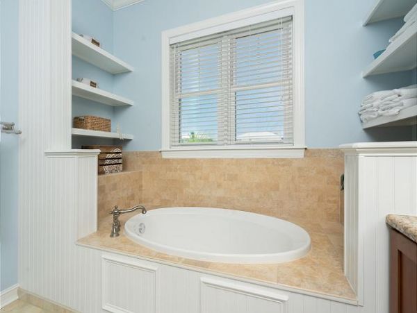 Holmes Beach Luxury Vacation Rental Home Sleeps Six Guests