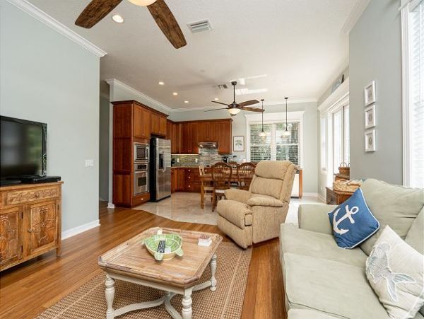 Holmes Beach Luxury Vacation Rental Home Sleeps Six Guests