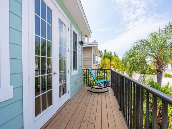 Holmes Beach Luxury Vacation Rental Home Sleeps Six Guests