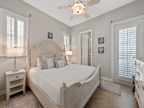 Spacious Bonita Beach Beachfront Home Rental 6-Bedroom