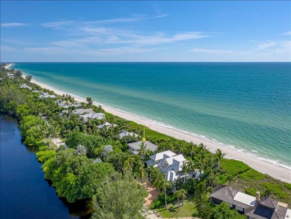 Luxury Beachfront 4 Bedroom Home on Boca Grande