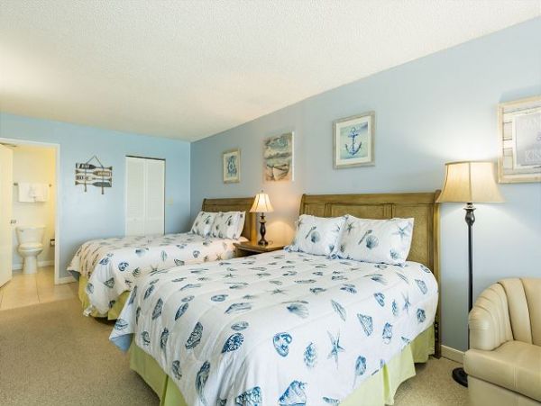 Beachfront One Bedroom Rental Condo in Siesta Key