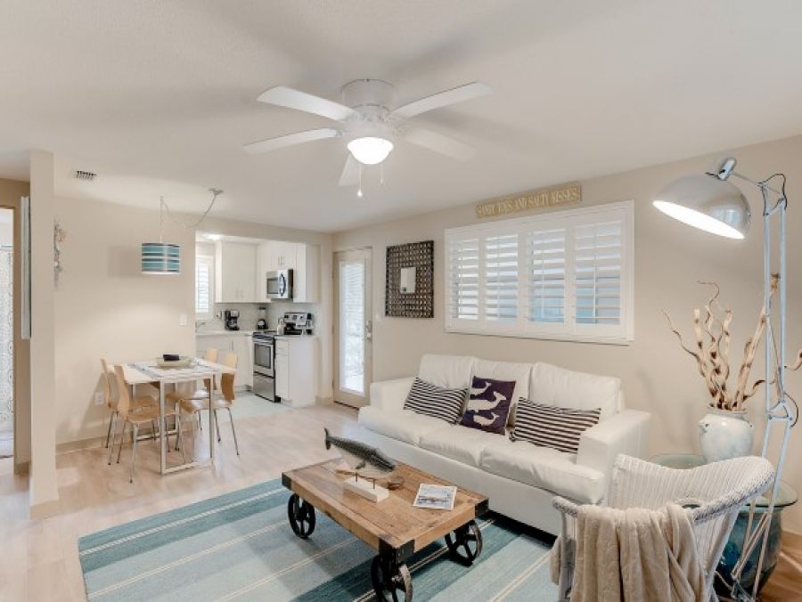 Siesta Key Walk to Beach 2 Bedroom Rental Duplex Shared Pool