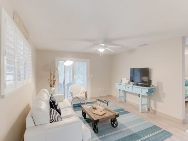 Siesta Key Walk to Beach 2 Bedroom Rental Duplex Shared Pool