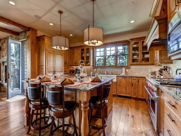 Deer Valley Luxury Ski Manor With Mountain Views 6 Bedrooms