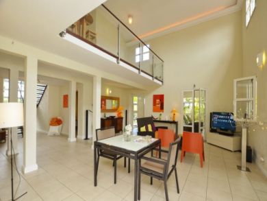 Oceanfront Four Bedroom Vacation Home Sleeps Ten Guests