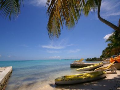 Oceanfront Four Bedroom Vacation Home Sleeps Ten Guests