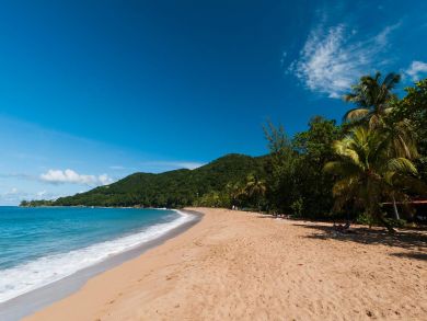 Oceanfront Four Bedroom Vacation Home Sleeps Ten Guests