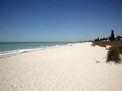 A Terrific Beach Front Efficiency at Great Rates - additional view, photo 3
