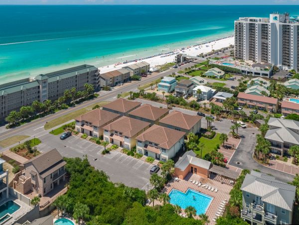 Miramar Beach Luxury Vacation Rental Home Four Bedrooms
