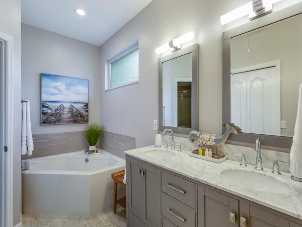 Luxury Naples Rental with Private Pool Five Star Amenities
