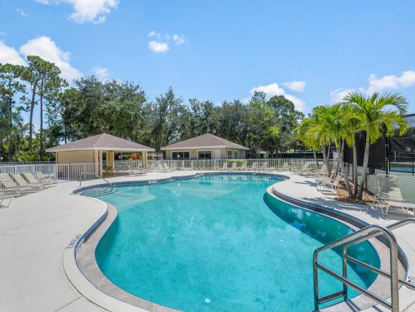 Luxury Naples Rental with Private Pool Five Star Amenities
