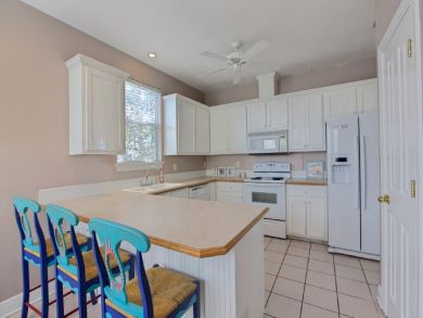 Great 4 Bedroom Vacation Home Sleeps 10 Guests Private Pool Great 4 Bedroom Vacation Home Sleeps 10 Guests Private Pool