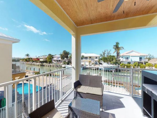 Marathon Vacation Home 4 Bedroom Sleeps 10 Guests