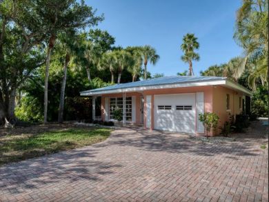Beautiful Sarasota Vacation Home Sleeps Four Guests
